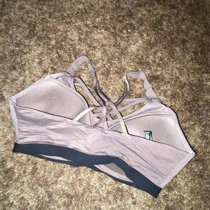 Victoria Secret Sports Bra 36DD
